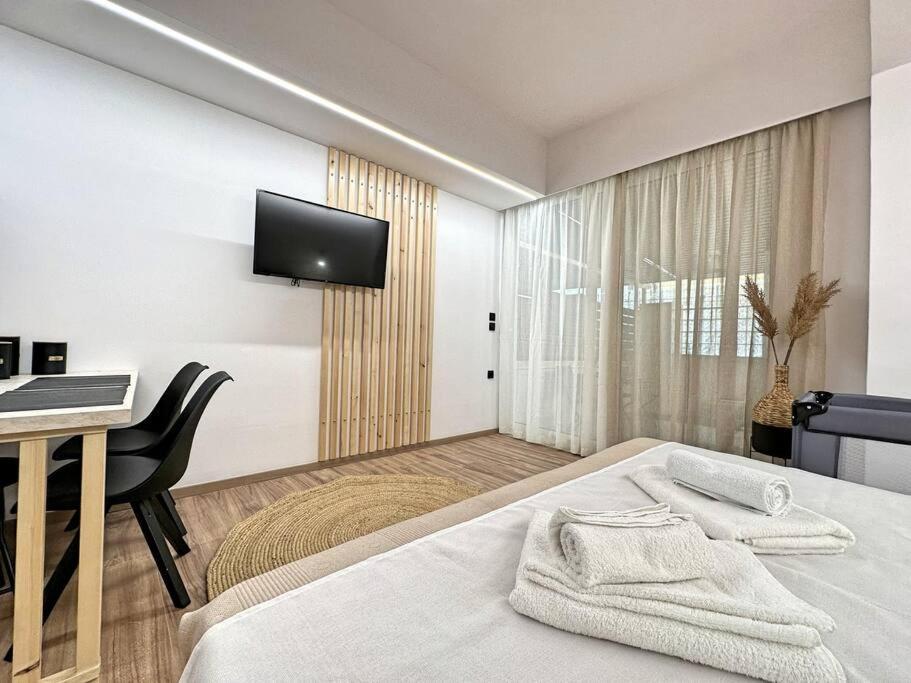 Oasis Luxury Apartments Eretria  Ngoại thất bức ảnh