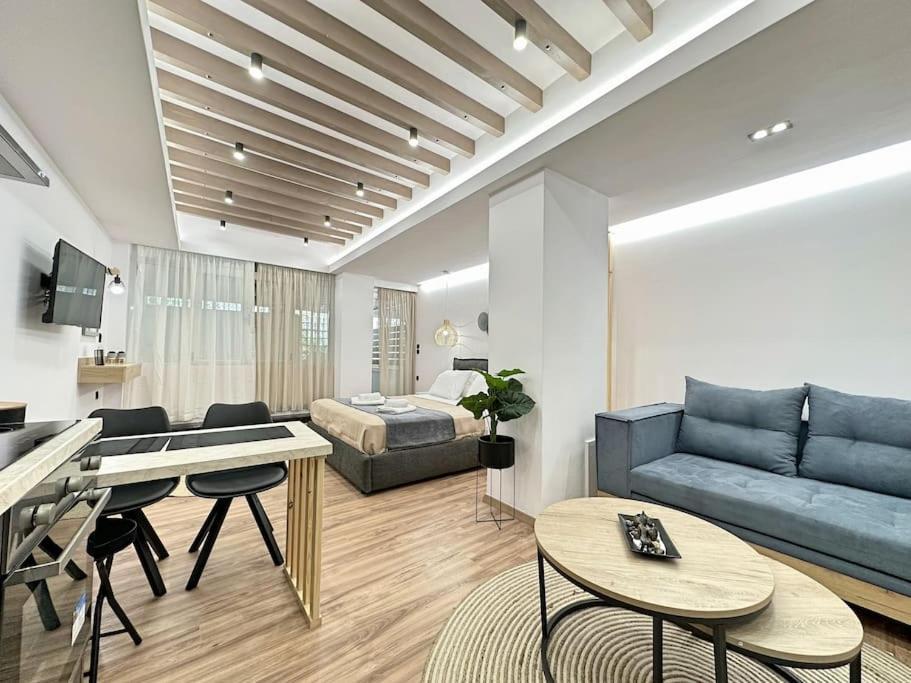 Oasis Luxury Apartments Eretria  Ngoại thất bức ảnh